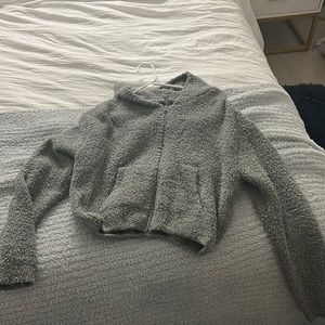 SKIMS fluffy cropped zip up